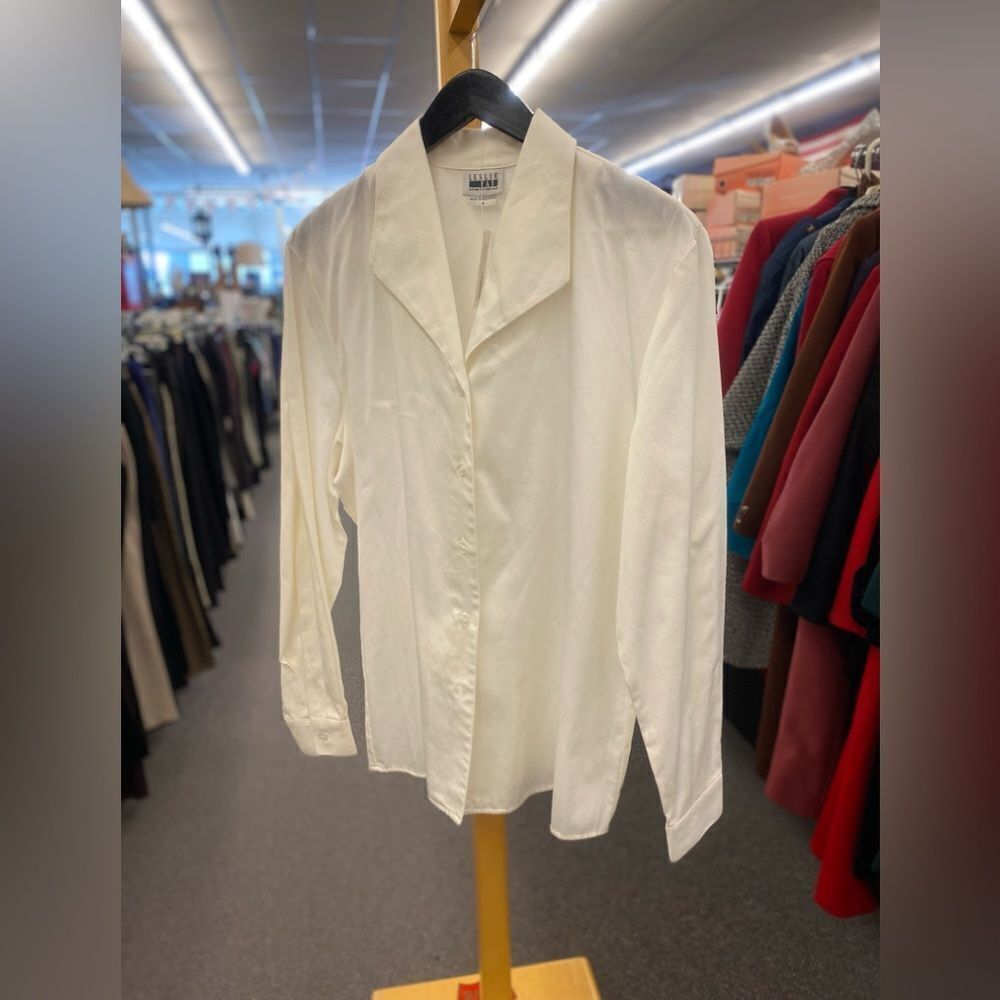 🛍️ Leslie fay Sportwear ladies 16 White Shirt Button Up - Ivory